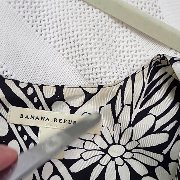 Banana Republic Sleeveless Printed Silk Dress Size 6 Black & White - Picture 13 of 14